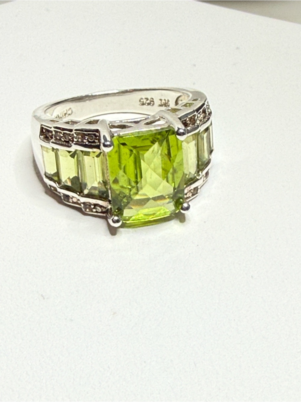 Sterling Silver Peridot-Cut Green Crystal Ring clear CZ Accents - Picture 3 of 11